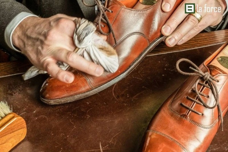 Phoenix Shoes Cleaner, dịch vụ làm sạch giày thể thao chuyên nghiệp Đà Nẵng