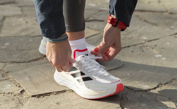 Phối đồ đơn giản với giày Adidas Adizero Boston 10