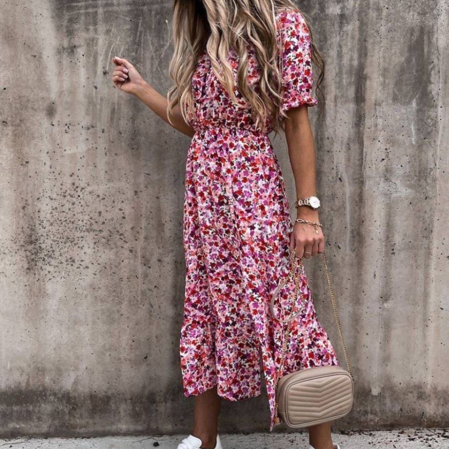 Phối đồ với Jordan cổ cao nữ cùng đầm maxi độc đáo