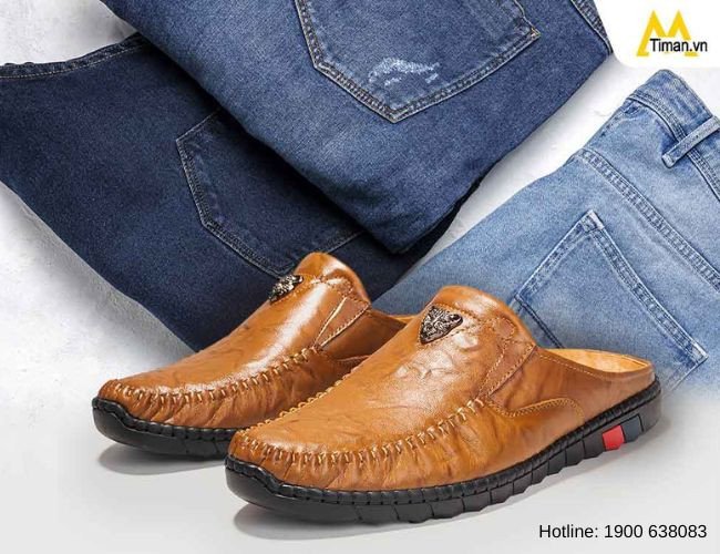 Phối giày sục nam đẹp với quần jeans tạo phong cách trẻ trung, năng động.