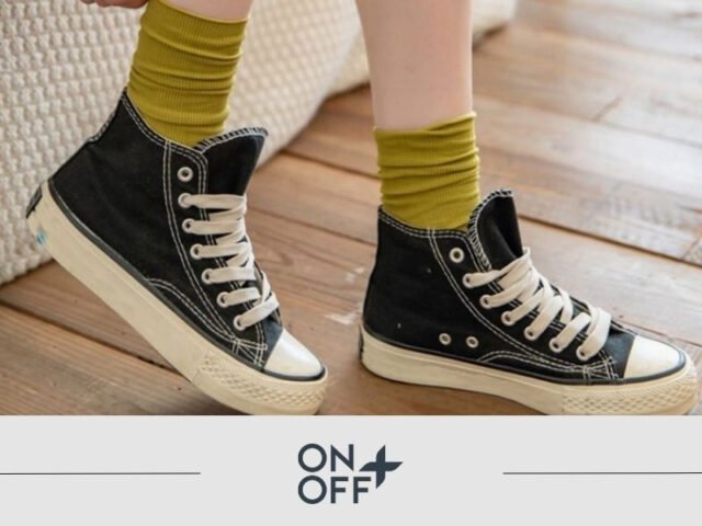 Phối giày với tất cho nữ: Tránh cuộn gập cổ tất để giữ vẻ ngoài thanh lịch