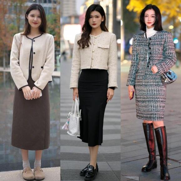 Quý bà trung niên mặc áo len và chân váy xếp ly, phối giày thể thao trắng trang nhã