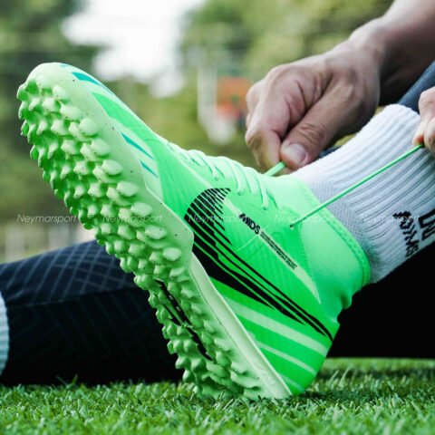 Quy trình kiểm tra chất lượng giày đá bóng chính hãng tại Neymar Sport