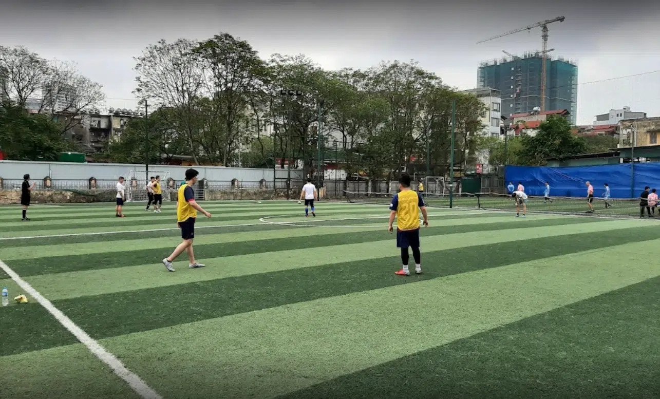 Sân bóng đá Trần Quốc Hoàn đa năng