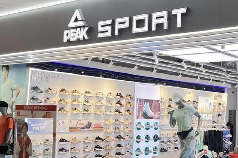 Shark Shop, cung cấp giày thể thao chính hãng đa dạng tại Hà Nội