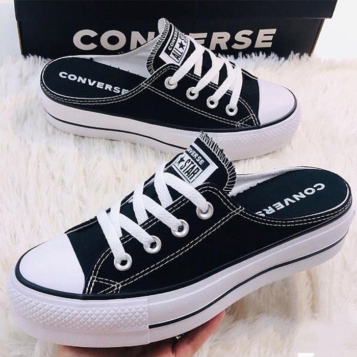 Tem nhãn Converse All Star trên lưỡi gà của giày sục chính hãng