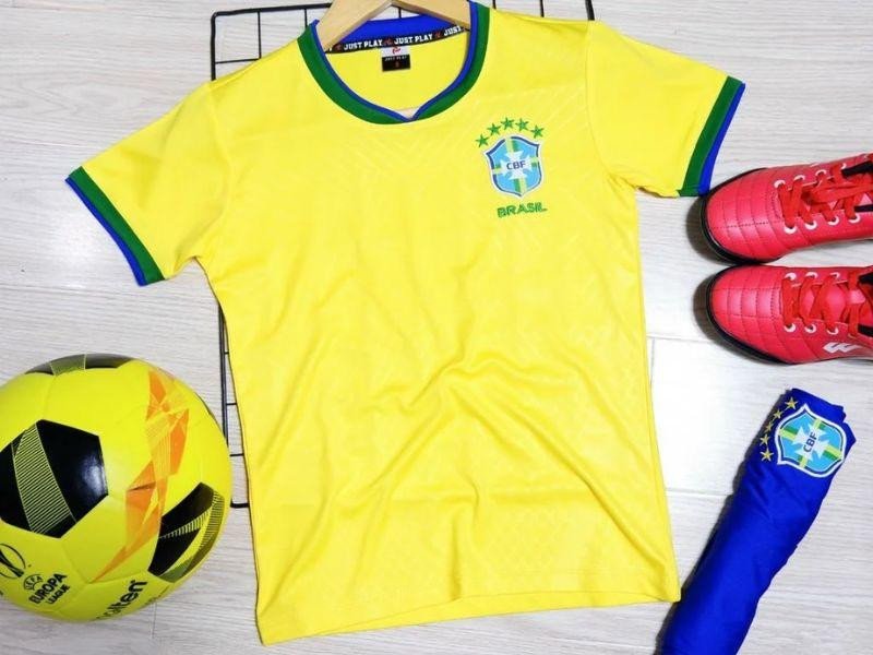 Thiết bị thể thao và giày chạy bộ BMT đơn giản tại Đồ thể thao J47