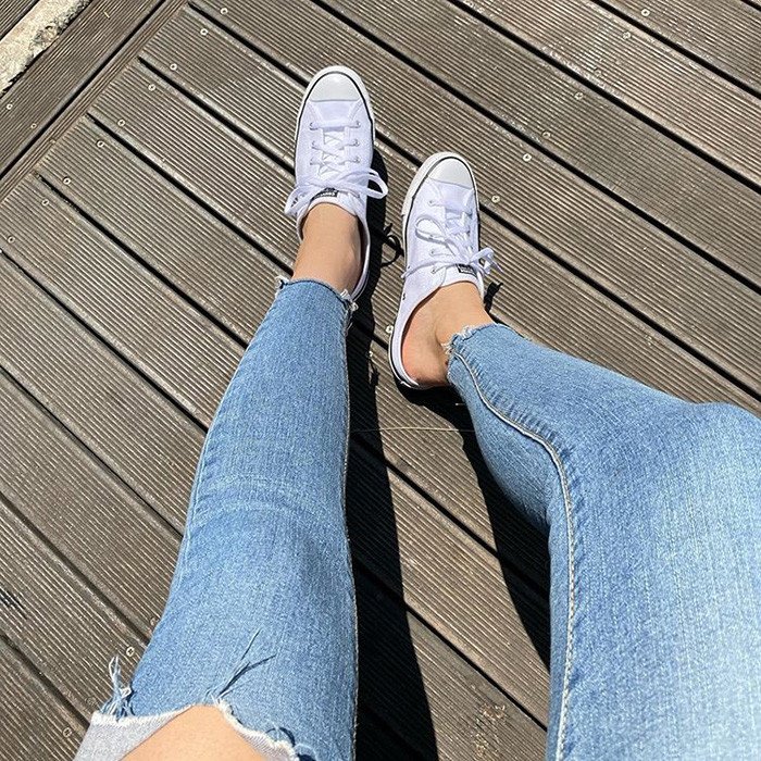 Thiết kế gót thấp độc đáo của mẫu giày sục Converse Mule