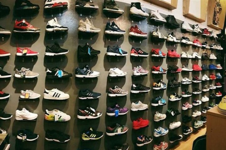 Tổng quan thị trường giày thể thao nam TPHCM sôi động