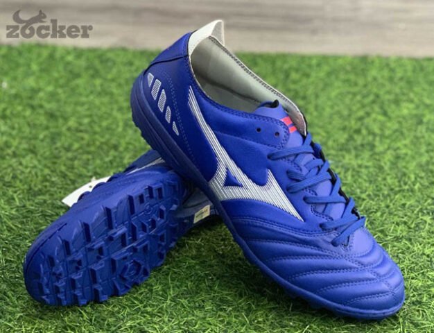 Tổng thể đôi giày đá bóng Mizuno Morelia Neo III PRO màu xanh trắng