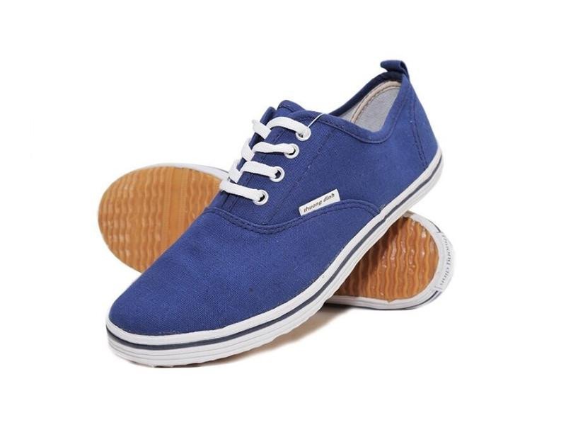 Trung tâm giới thiệu và bán giày thể thao nam Thượng Đình tại Hà Nội