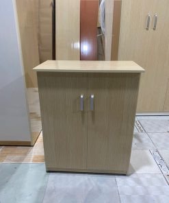 Tủ giày dép bằng nhựa màu trắng nhỏ gọn