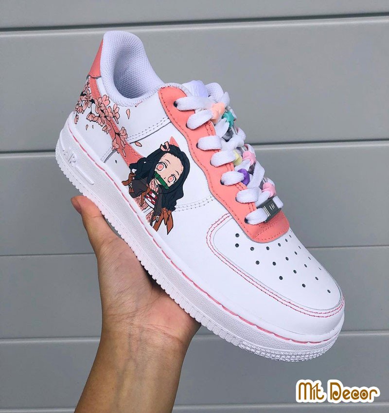 Vẽ giày custom theo yêu cầu