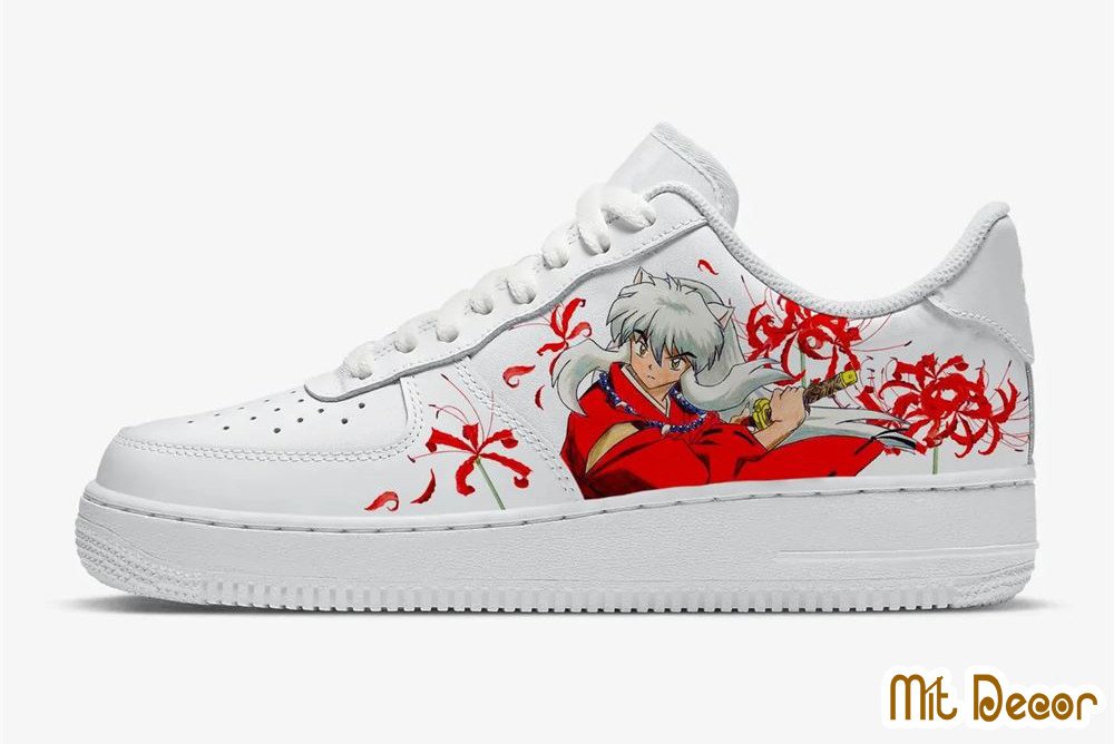 Vẽ hoa bỉ ngạn trên giày