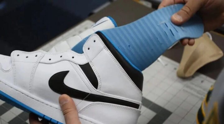 Vệ sinh lót giày thể thao bị ẩm mốc