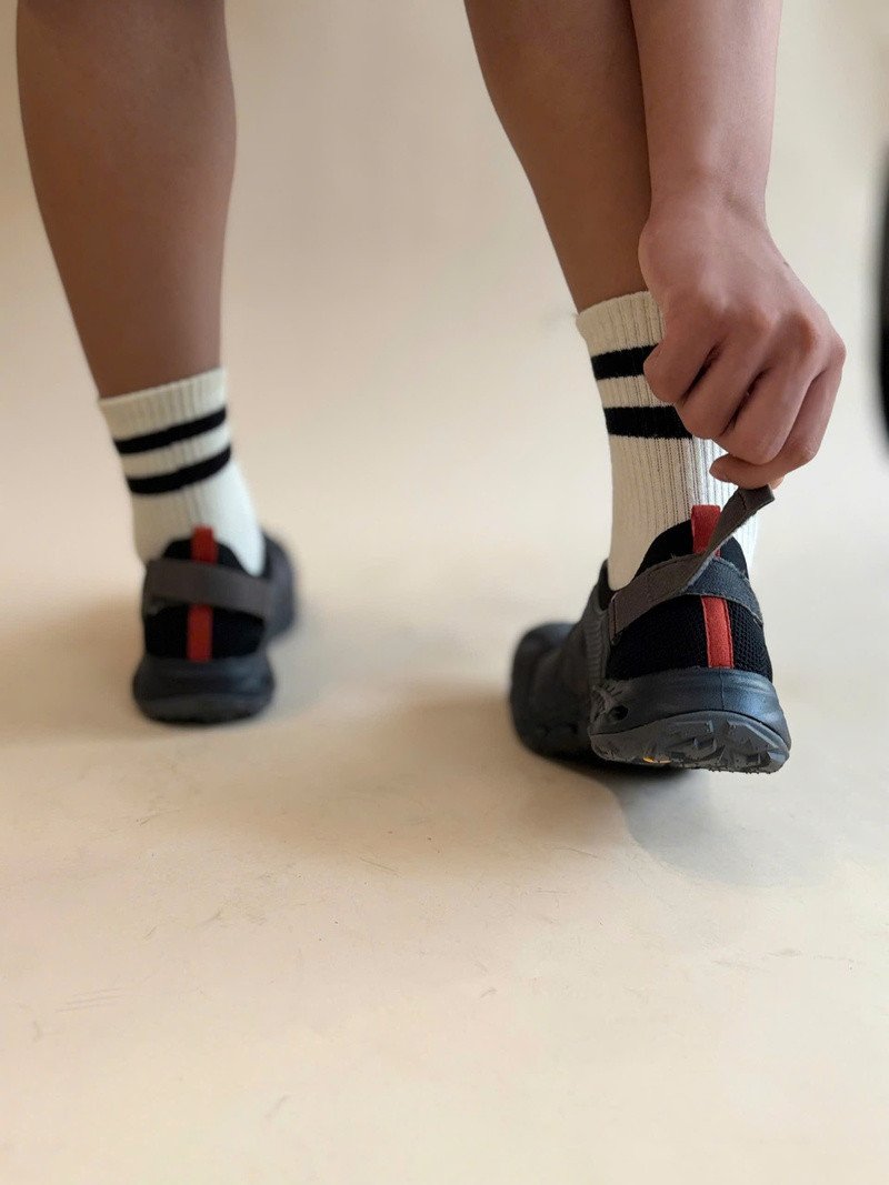 Giày Lưới Nam Chịu Nước: Lựa Chọn Tối Ưu Cho Mọi Hành Trình